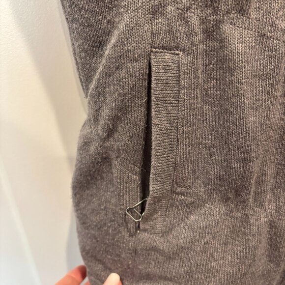 Athleta Gray Insulated Sweater Knit Puffer Vest Medium Funnel Neck Cinch Waist - Picture 3 of 8